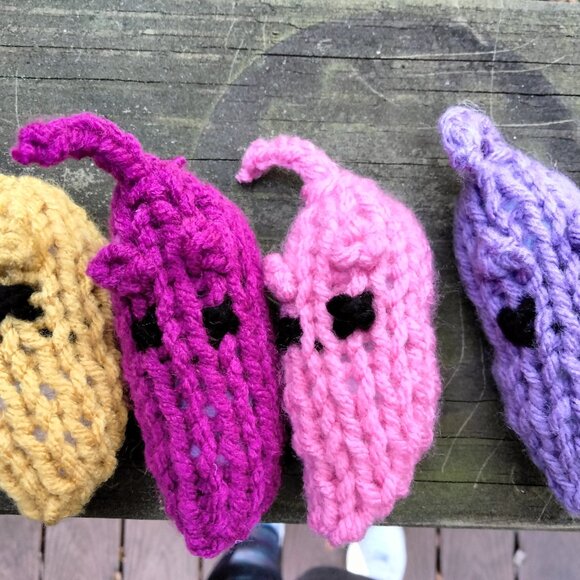 Set of Three Hand Knit Catnip Mice - Picture 3 of 3